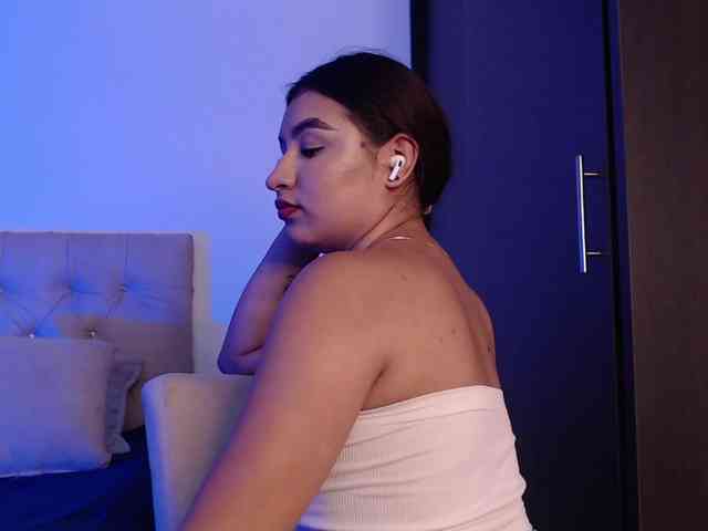 zayda11 webcam