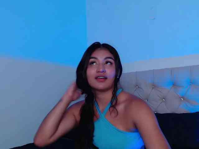 zayda11 webcam