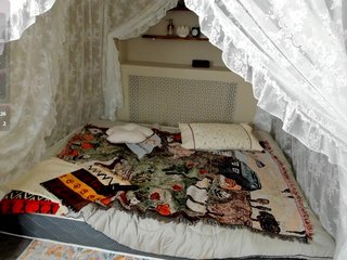 Linda-Bloom