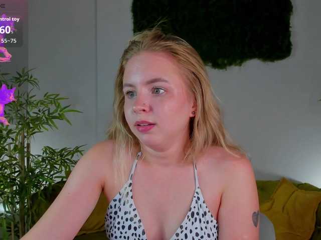 Linda-Bloom live cam on BongaCams