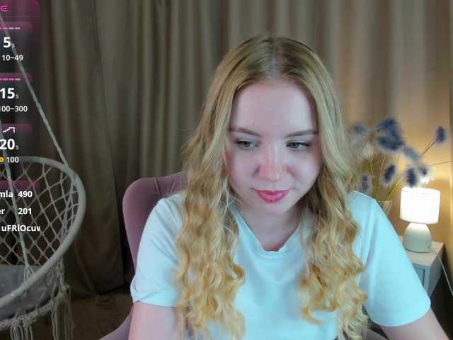 Linda-Bloom live cam on BongaCams