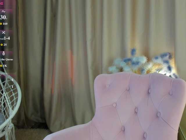 Linda-Bloom live cam on BongaCams