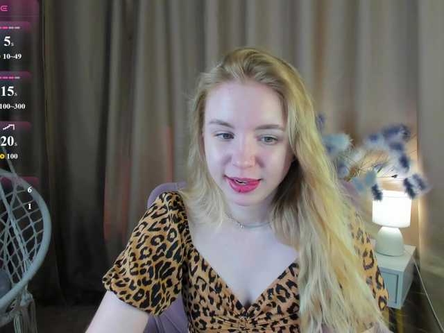 Linda-Bloom live cam on BongaCams