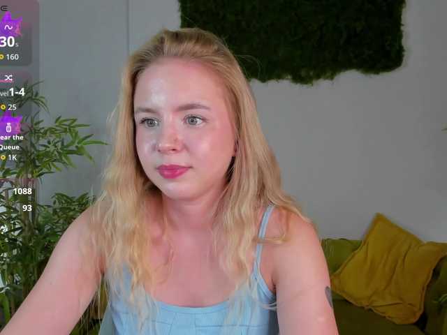 Linda-Bloom live cam on BongaCams