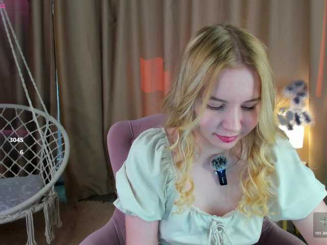 Linda-Bloom live cam on BongaCams