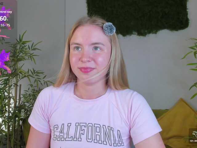 Linda-Bloom live cam on BongaCams
