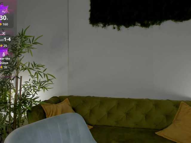 Linda-Bloom live cam on BongaCams