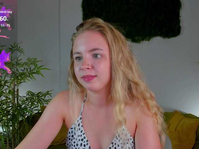 Linda-Bloom live cam on BongaCams