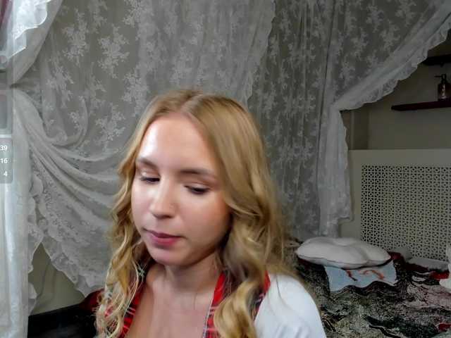 Linda-Bloom live cam on BongaCams