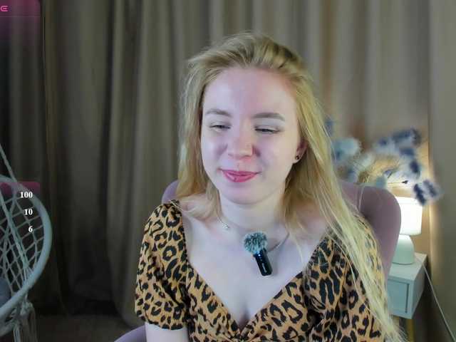 Linda-Bloom live cam on BongaCams