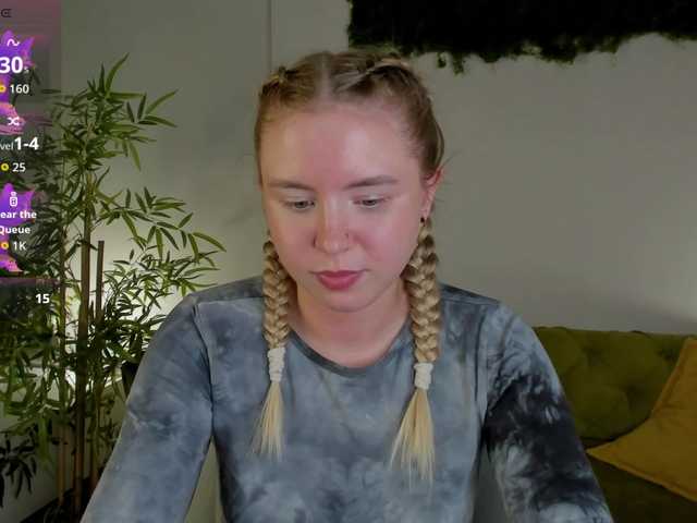 Linda-Bloom live cam on BongaCams