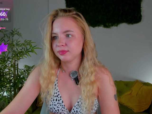 Linda-Bloom live cam on BongaCams