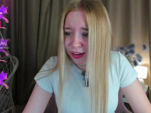 Linda-Bloom live cam on BongaCams