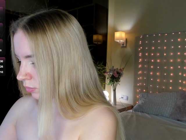 Linda-Bloom live cam on BongaCams