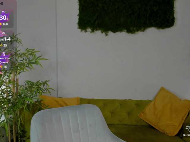 Linda-Bloom live cam on BongaCams
