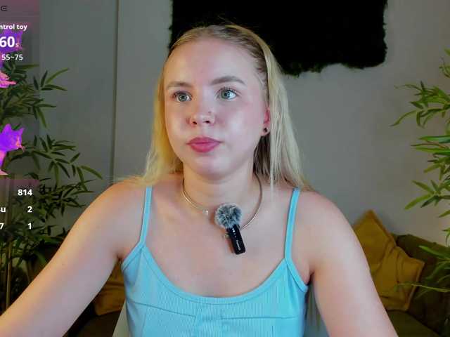 Linda-Bloom live cam on BongaCams