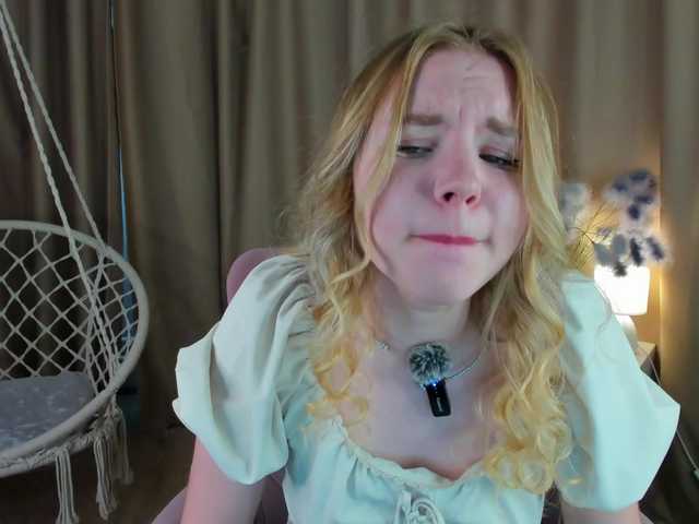 Linda-Bloom live cam on BongaCams