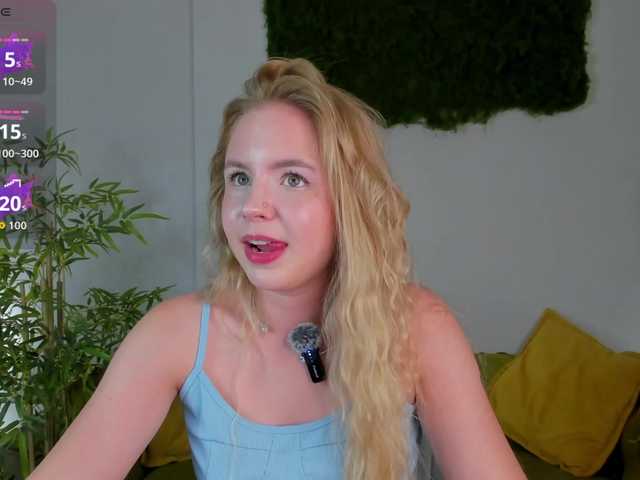 Linda-Bloom live cam on BongaCams