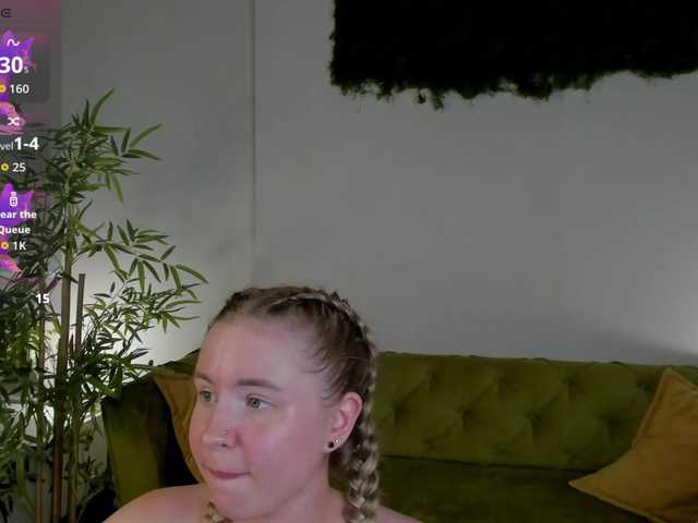 Linda-Bloom live cam on BongaCams