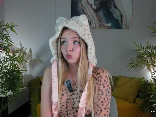 Linda-Bloom live cam on BongaCams