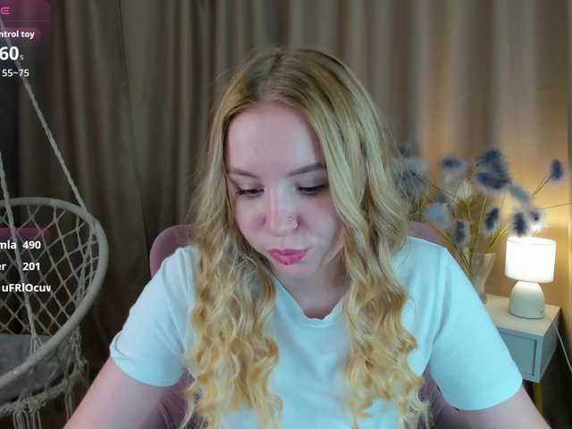 Linda-Bloom live cam on BongaCams
