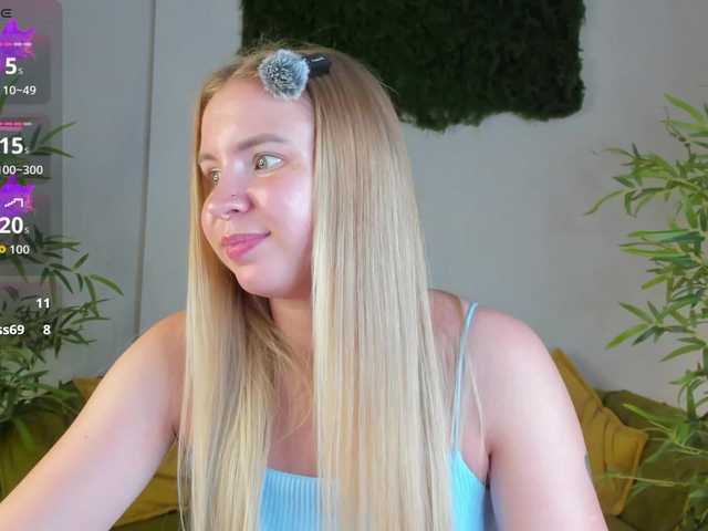 Linda-Bloom live cam on BongaCams