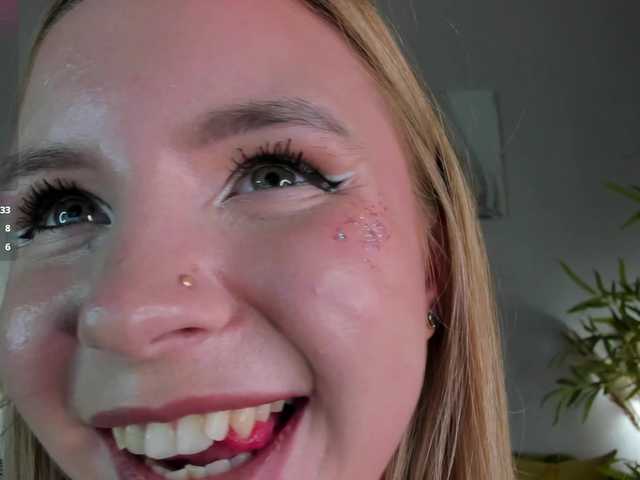 Linda-Bloom live cam on BongaCams