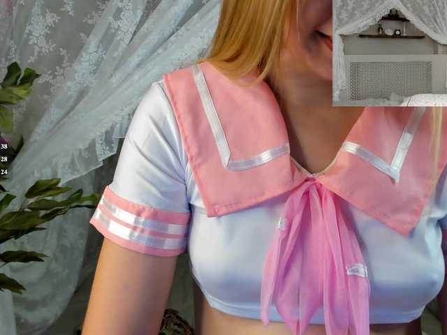 Linda-Bloom live cam on BongaCams