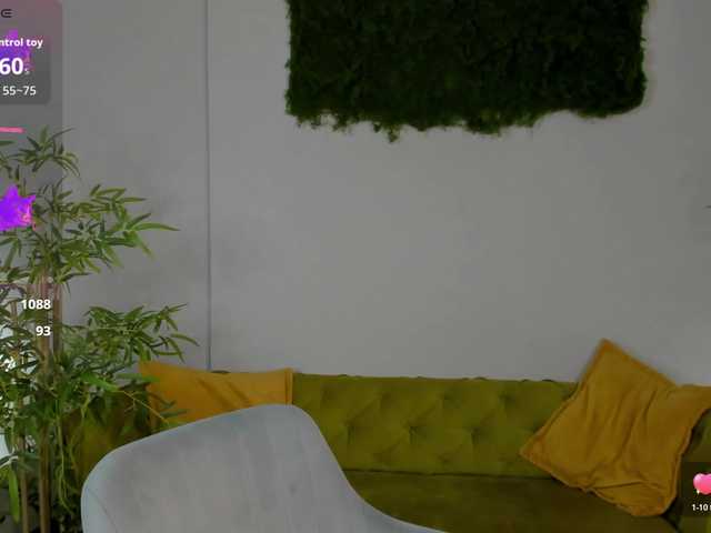 Linda-Bloom live cam on BongaCams