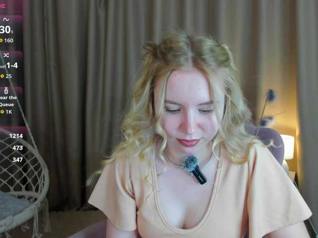 Linda-Bloom live cam on BongaCams