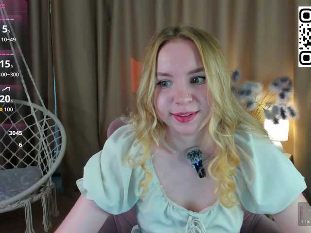 Linda-Bloom live cam on BongaCams