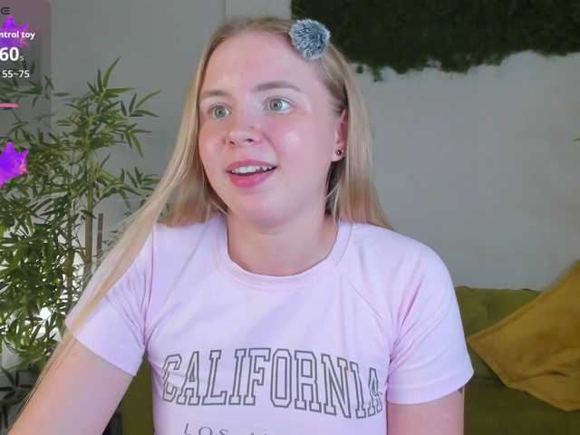 Linda-Bloom live cam on BongaCams