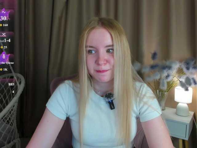 Linda-Bloom live cam on BongaCams