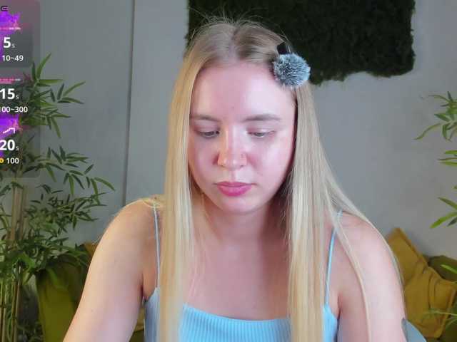 Linda-Bloom live cam on BongaCams