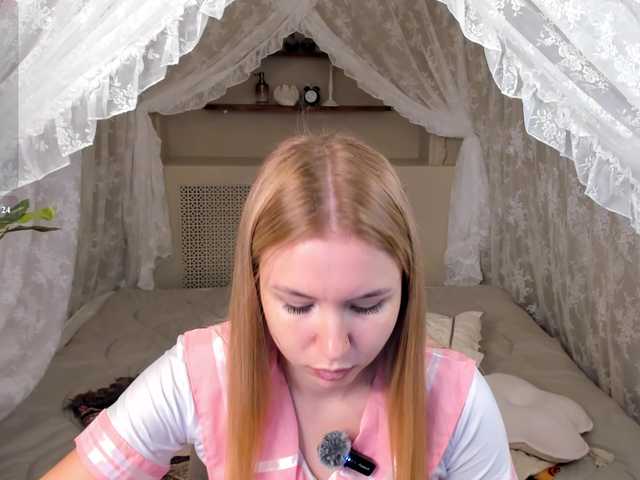 Linda-Bloom live cam on BongaCams