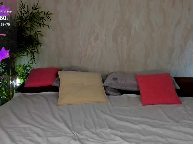 Linda-Bloom live cam on BongaCams