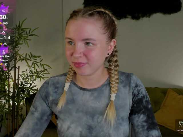 Linda-Bloom live cam on BongaCams