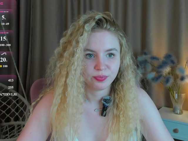 Linda-Bloom live cam on BongaCams