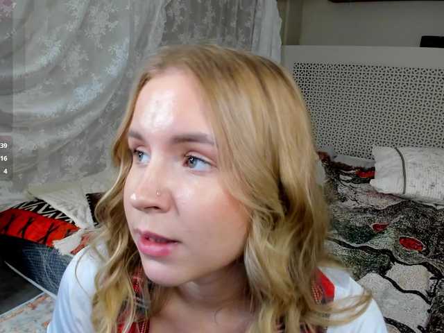 Linda-Bloom live cam on BongaCams