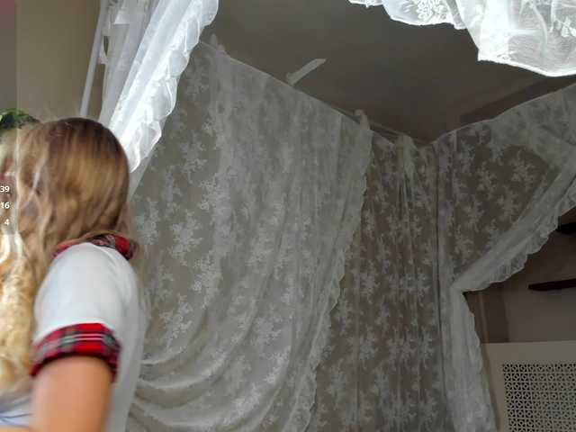 Linda-Bloom live cam on BongaCams