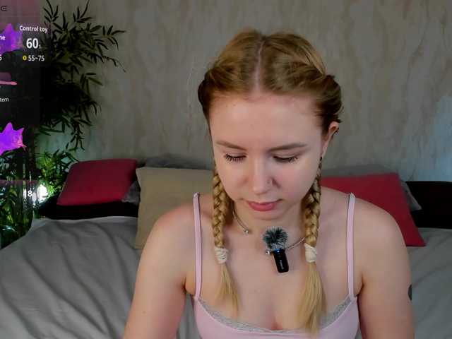 Linda-Bloom live cam on BongaCams