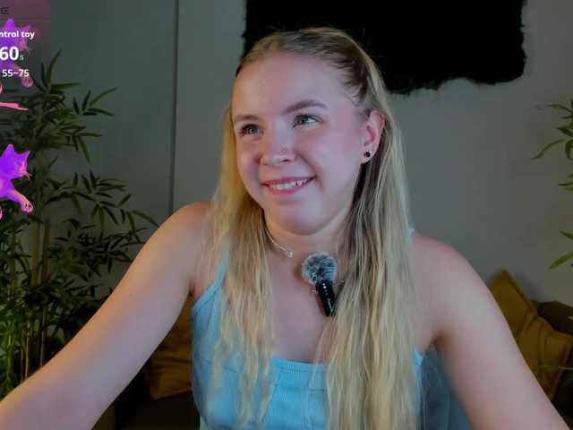 Linda-Bloom live cam on BongaCams