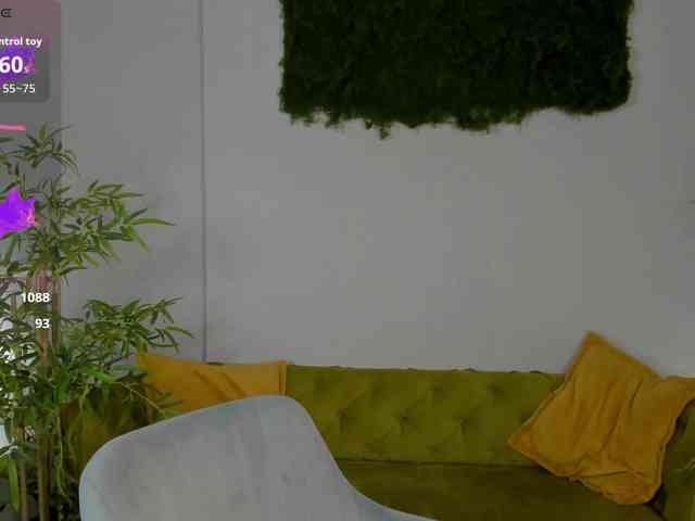 Linda-Bloom webcam