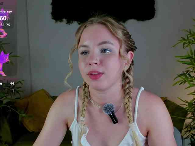 Linda-Bloom webcam