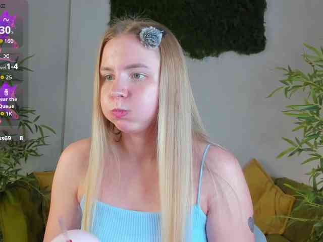 Linda-Bloom webcam