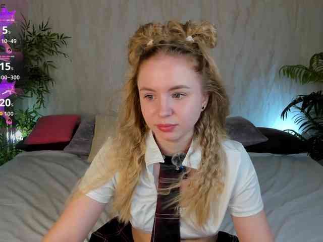 Linda-Bloom webcam