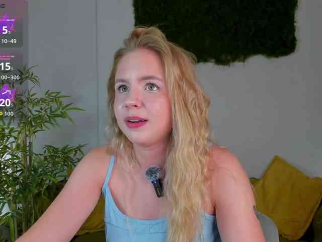 Linda-Bloom webcam
