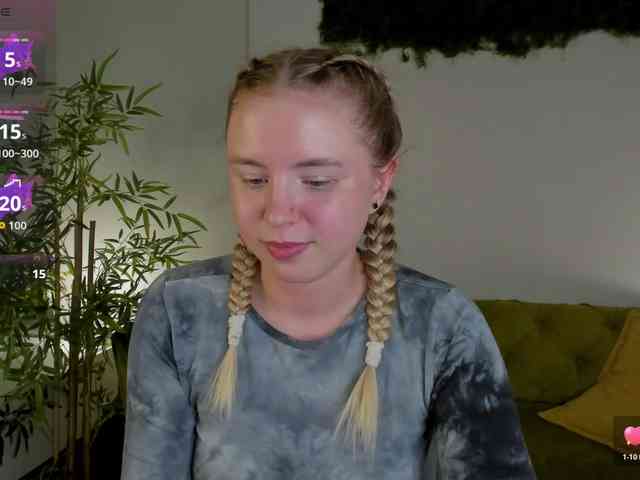 Linda-Bloom webcam