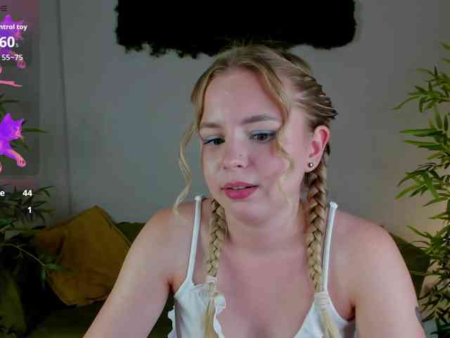 Linda-Bloom webcam