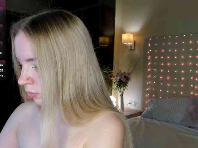 Linda-Bloom webcam